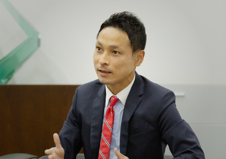 代表取締役社長　圡井 正太郎